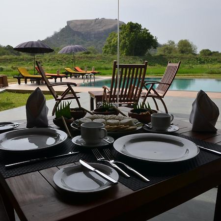 Sigiriya King'S Resort Luaran gambar