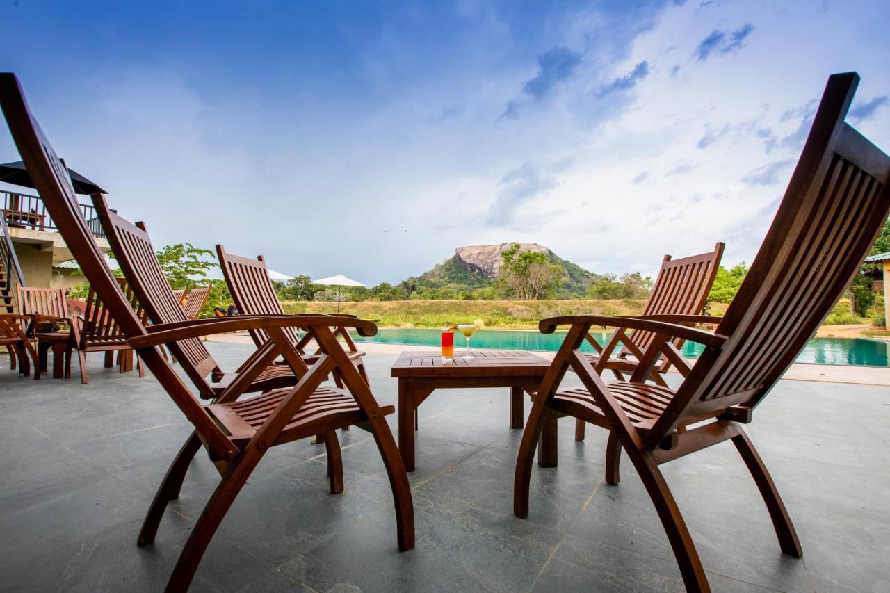 Sigiriya King'S Resort Luaran gambar