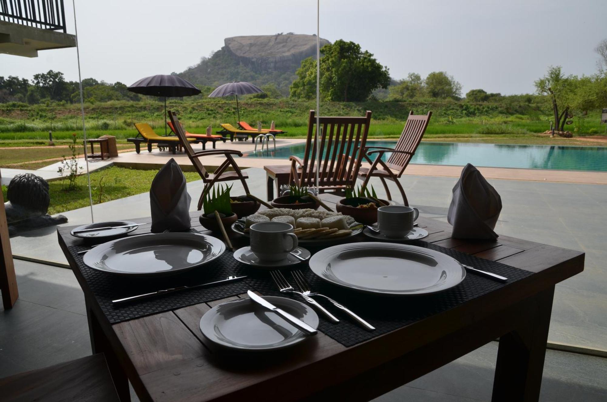 Sigiriya King'S Resort Luaran gambar